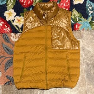 Lululemon Navigation Stretch Down Vest